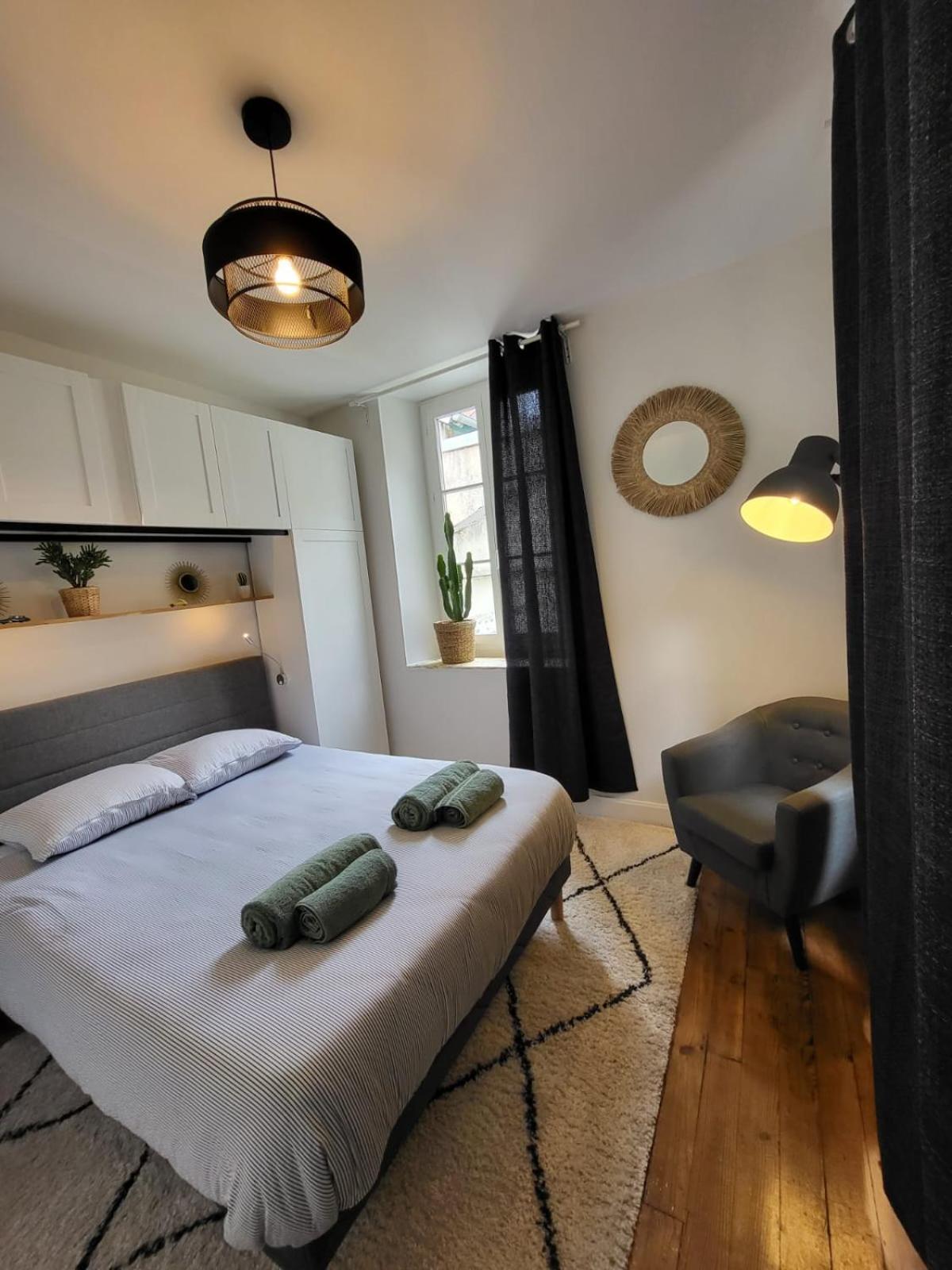 Le Patio - Appartement Calme - Hyper Centre פאו מראה חיצוני תמונה
